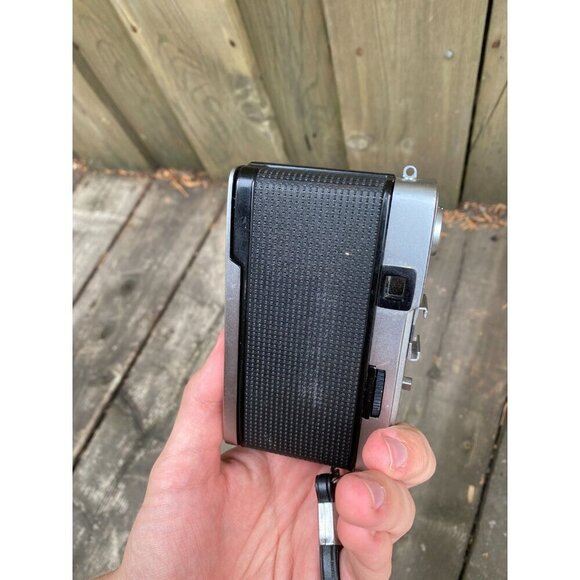 Olympus Trip 35 Point & Shoot 35mm Film Camera 40mm f2.8 From Japan - Working - Picture 5 of 6